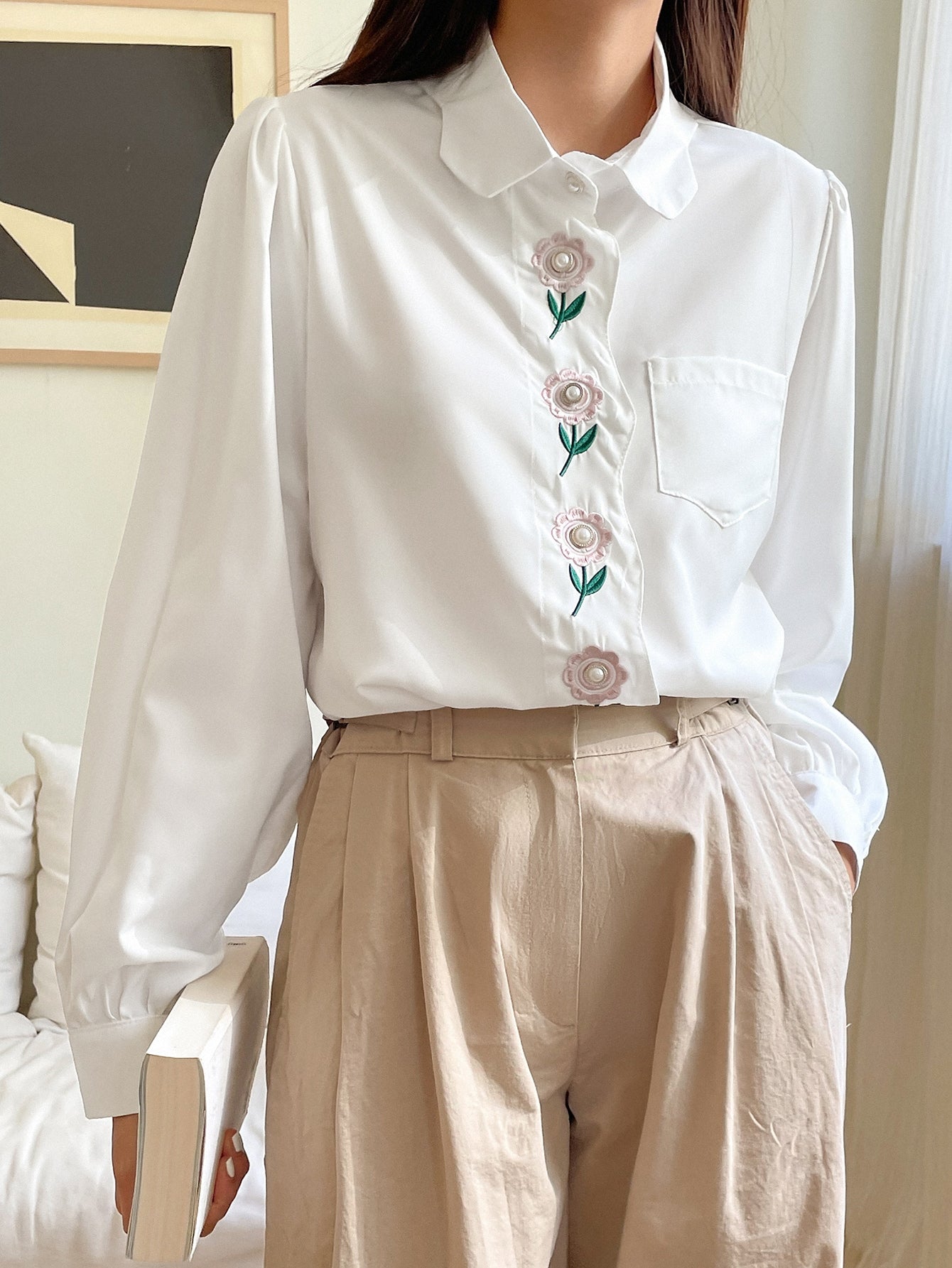 Floral Embroidery Lantern Sleeve Shirt
