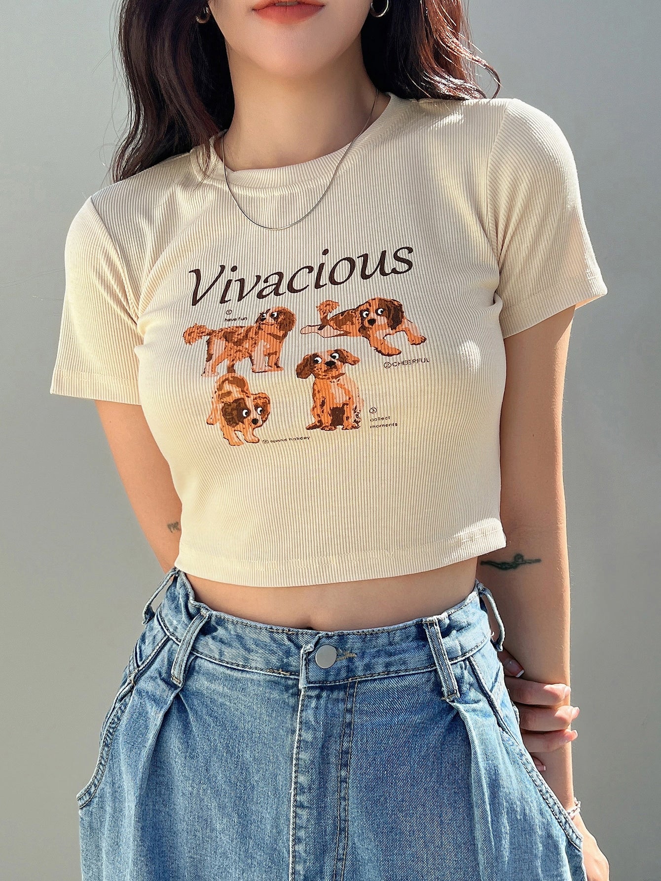 Dog & Letter Graphic Crop Tee