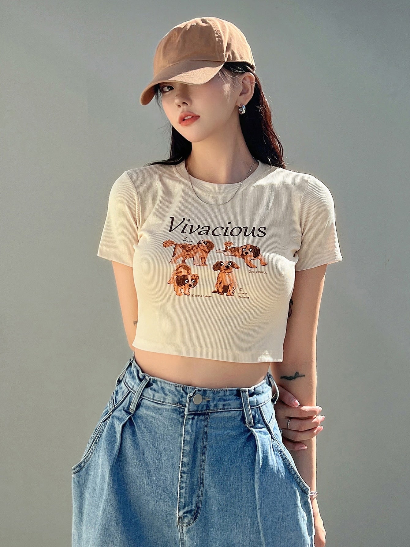 Dog & Letter Graphic Crop Tee