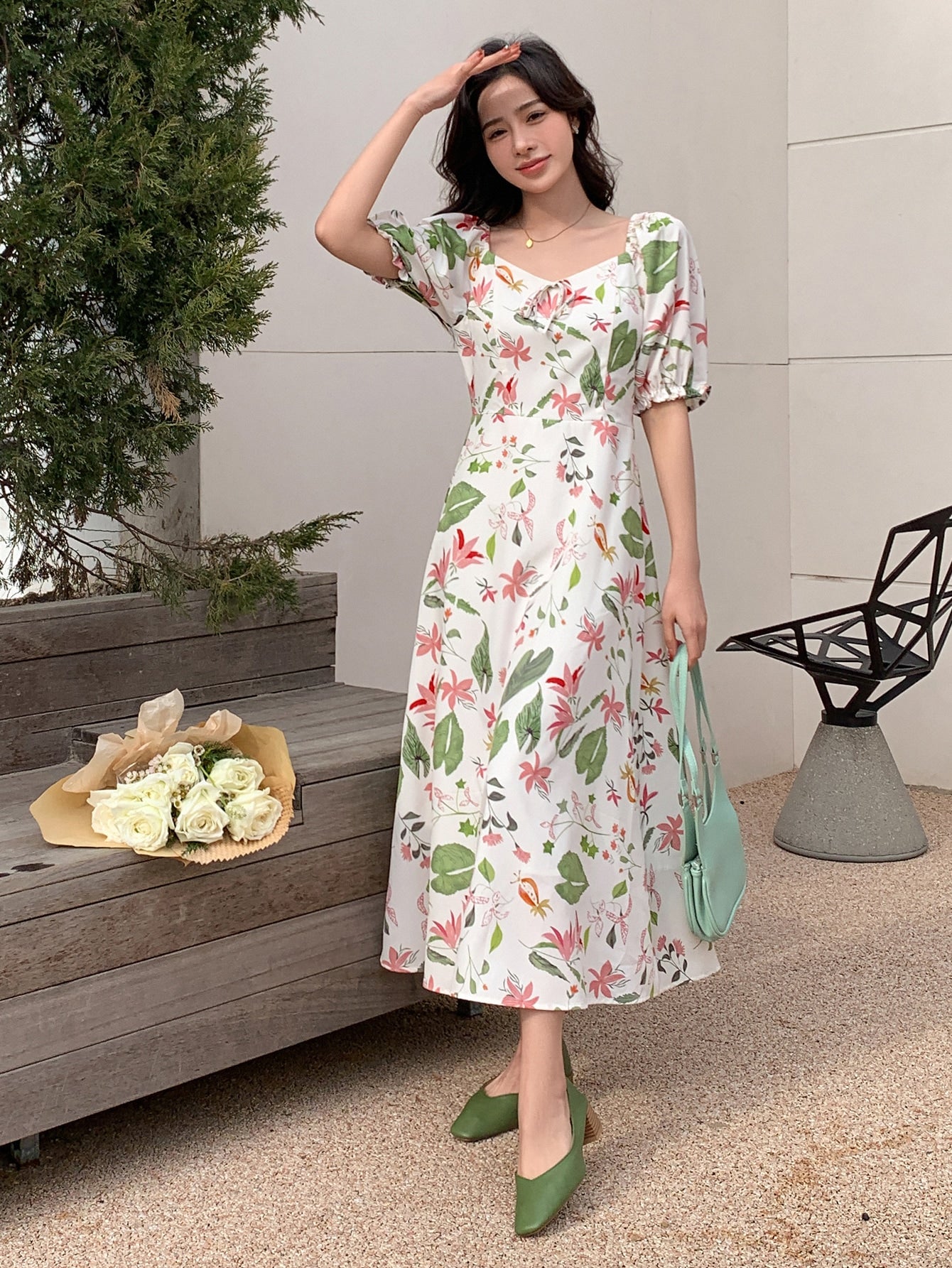 Allover Floral Print Shirred Back Puff Sleeve Sweetheart Neck Dress