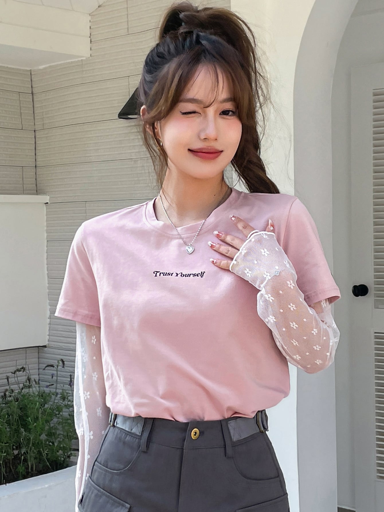 Letter Graphic Contrast Mesh Sleeve Tee
