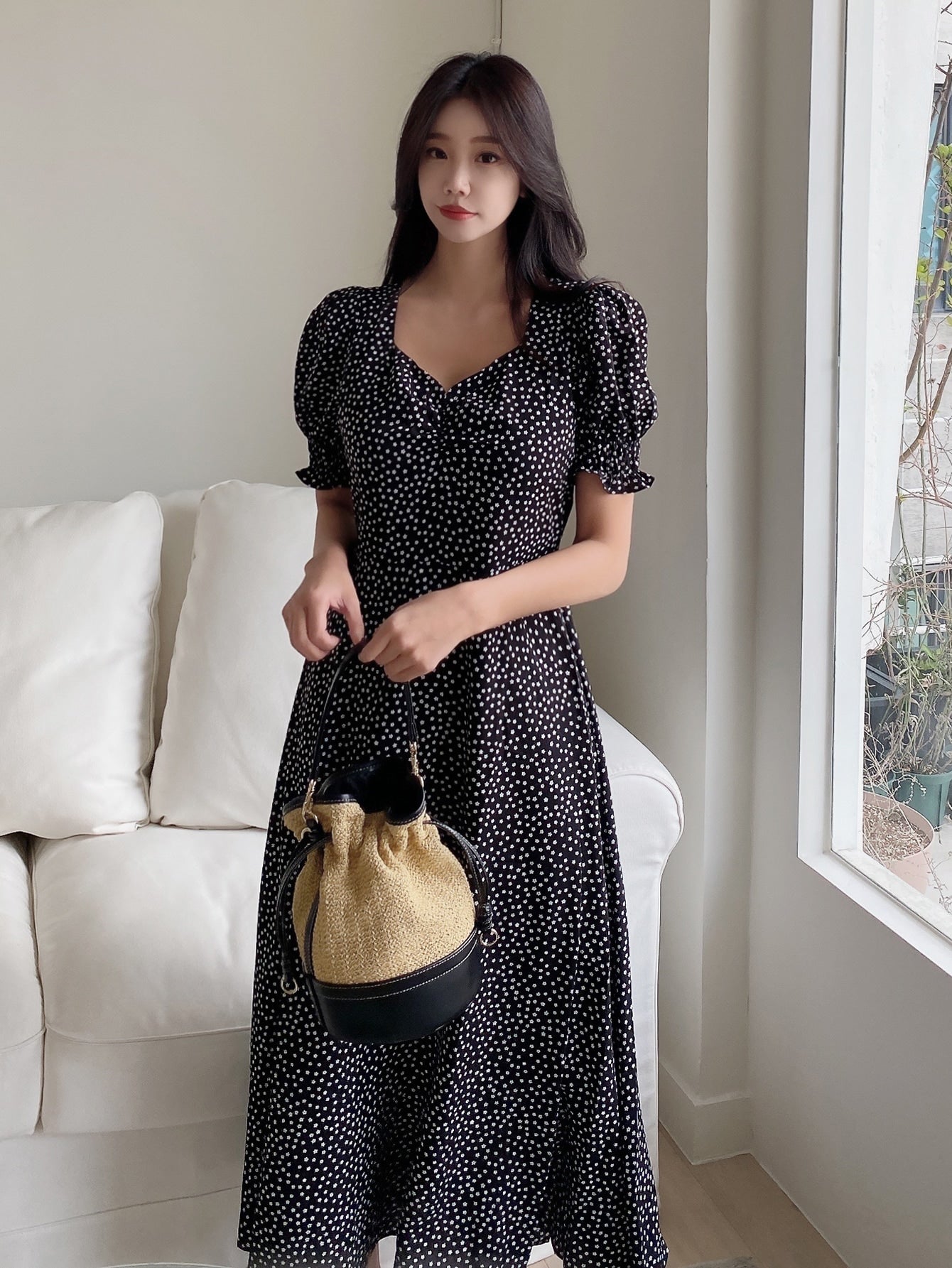 Ditsy Floral Sweetheart Neck Puff Sleeve Dress