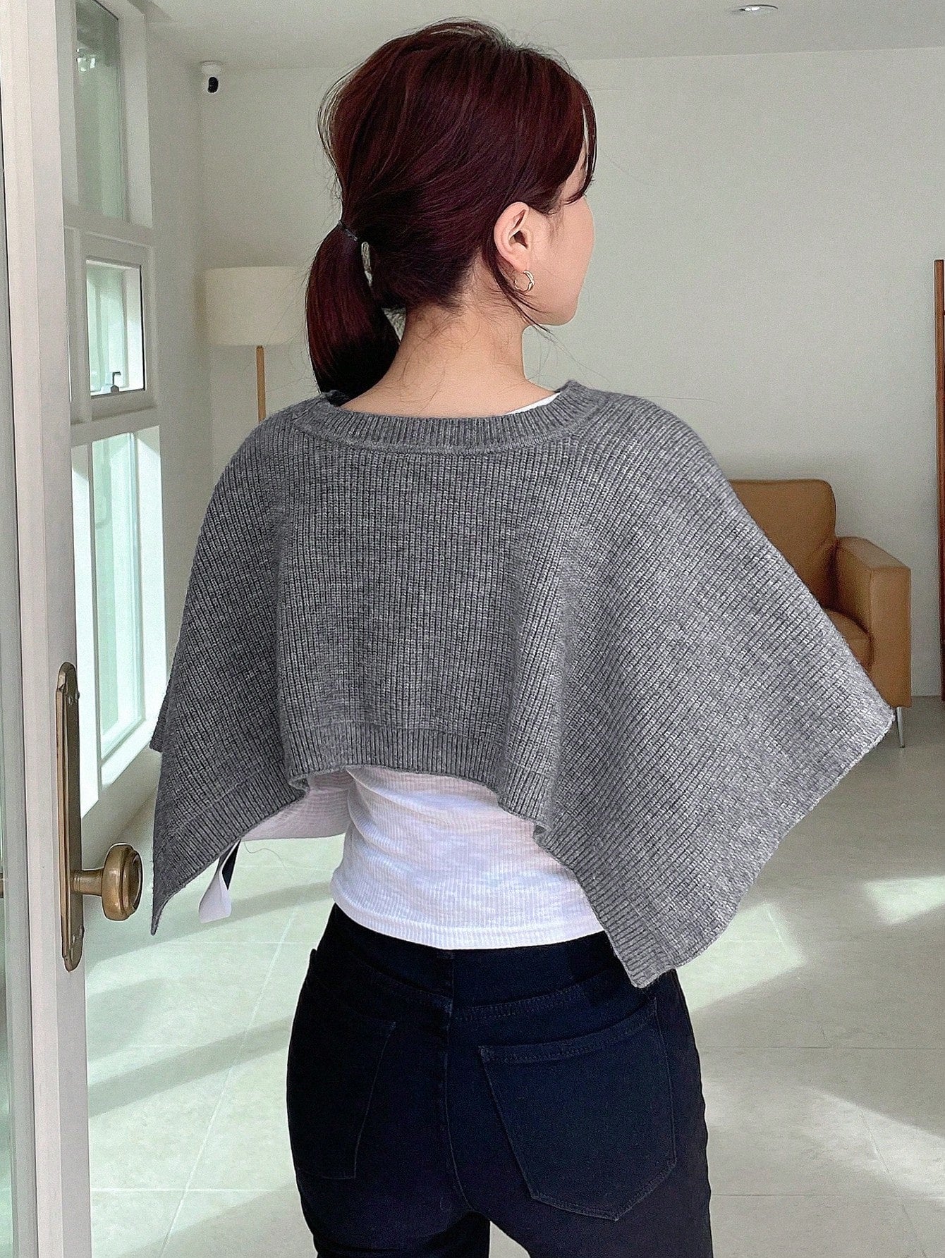 1pc Solid Asymmetrical Hem Sweater Vest