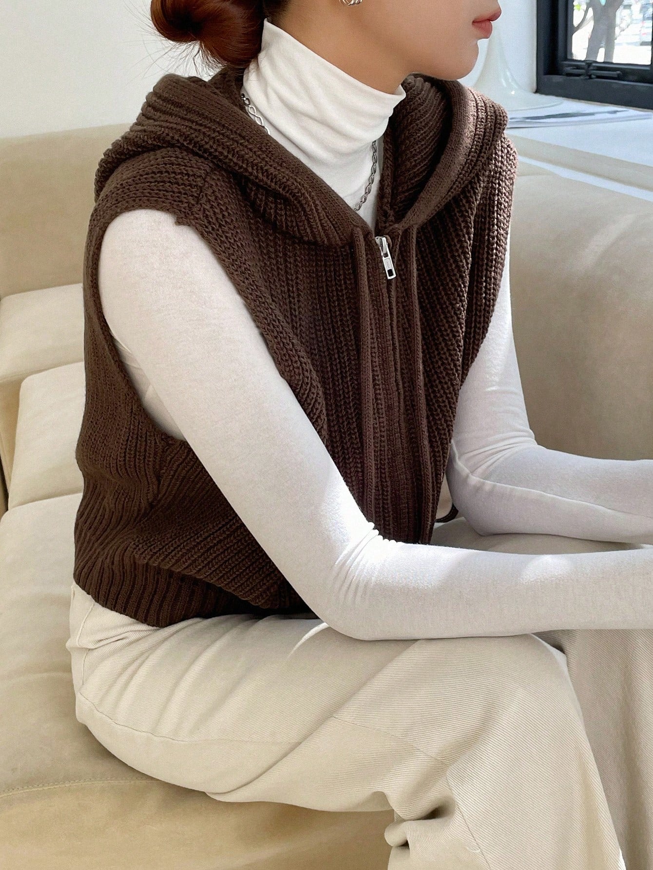 1pc Drawstring Hooded Sweater Vest