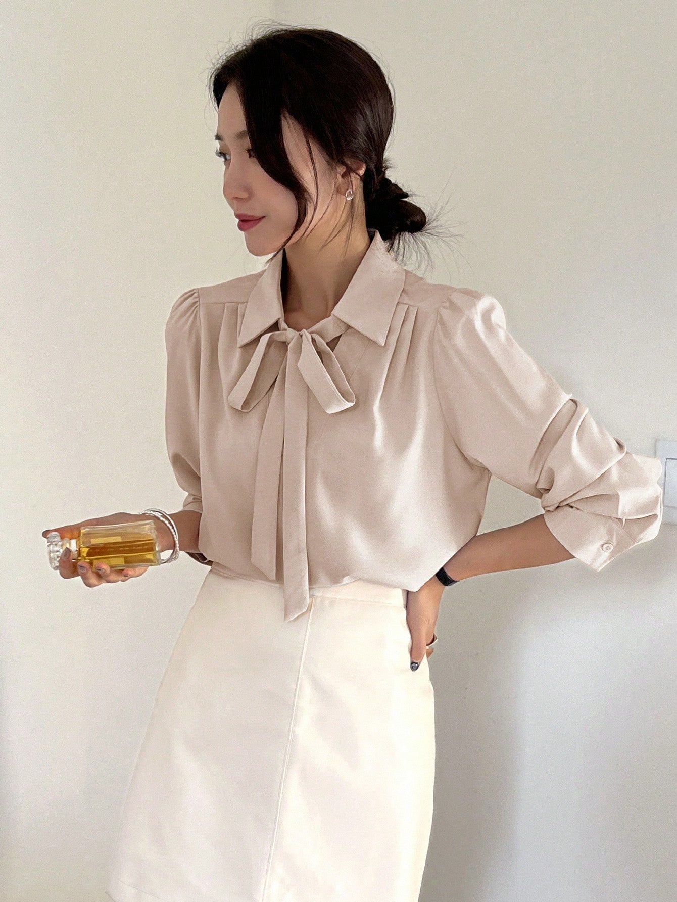 Solid Tie Neck Puff Sleeve Blouse