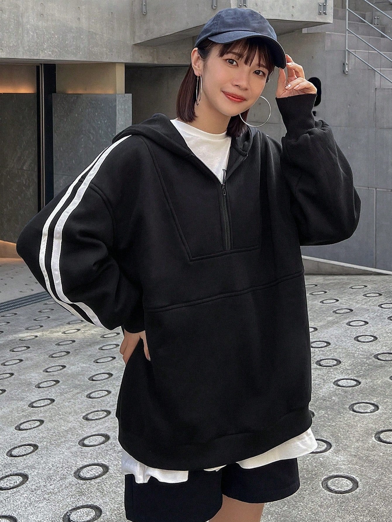 DAZY Letter Graphic Drop Shoulder Drawstring Hoodie Without Tee