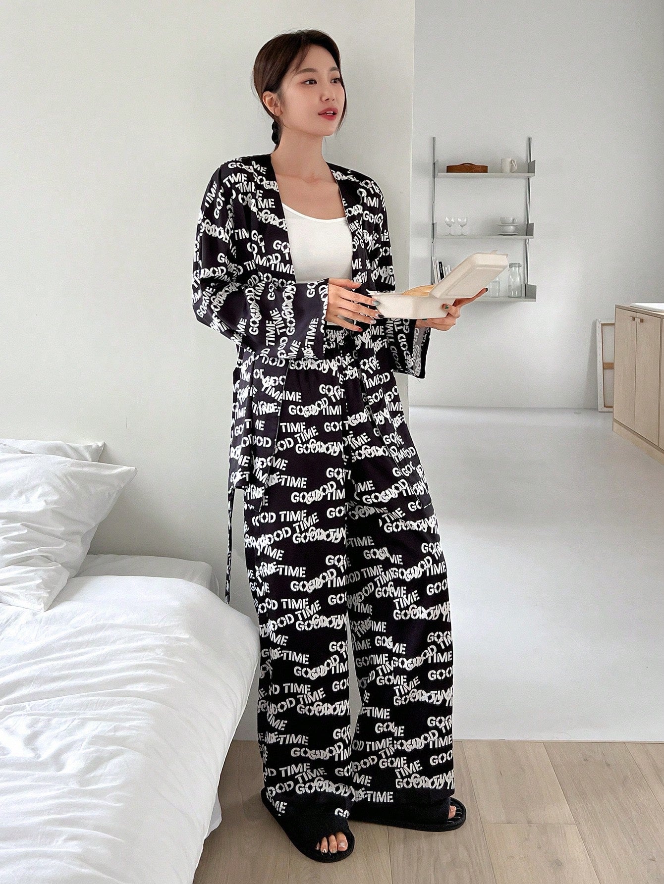1pc Letter Graphic Belted Robe and 1pc Pants PJ Set