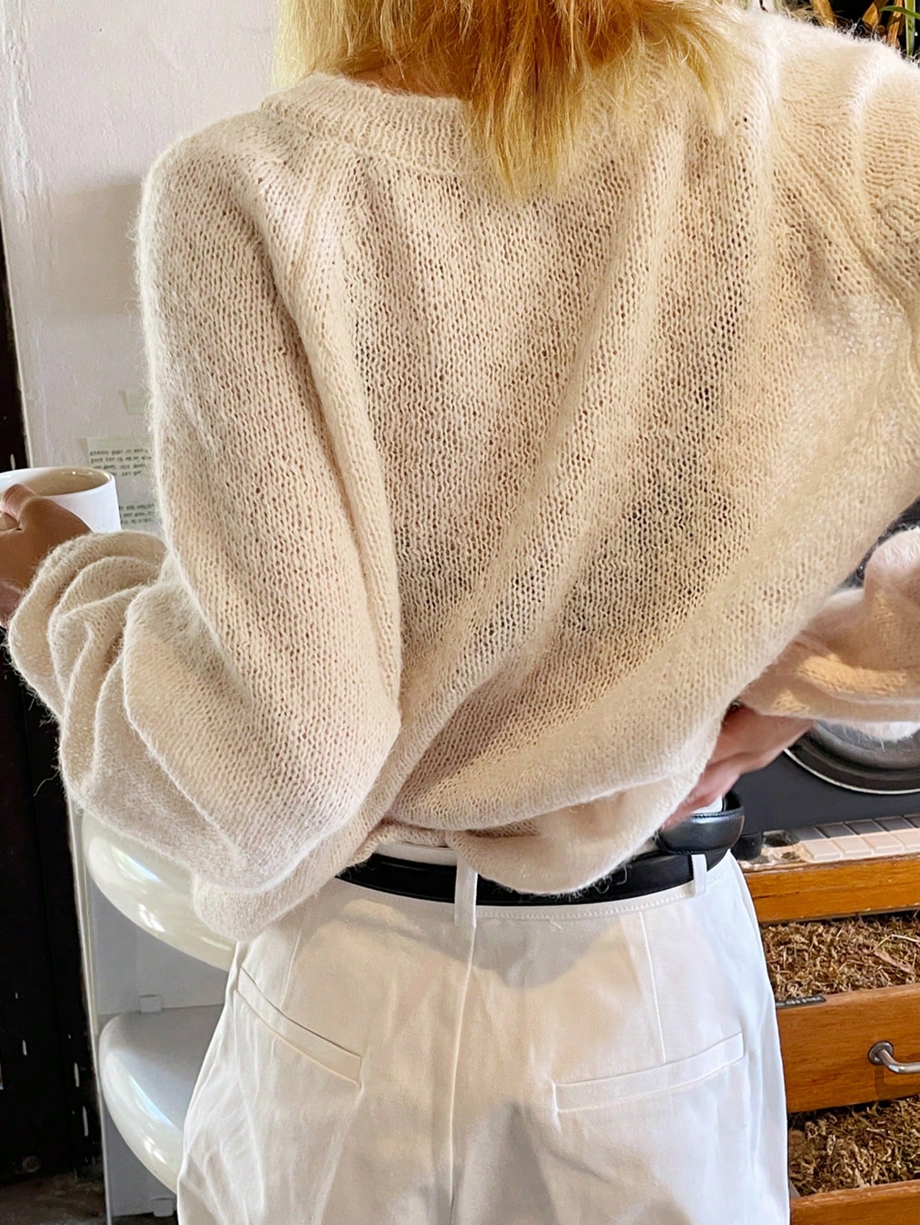 Women's V-neck Drop Shoulder Sleeve Sweater