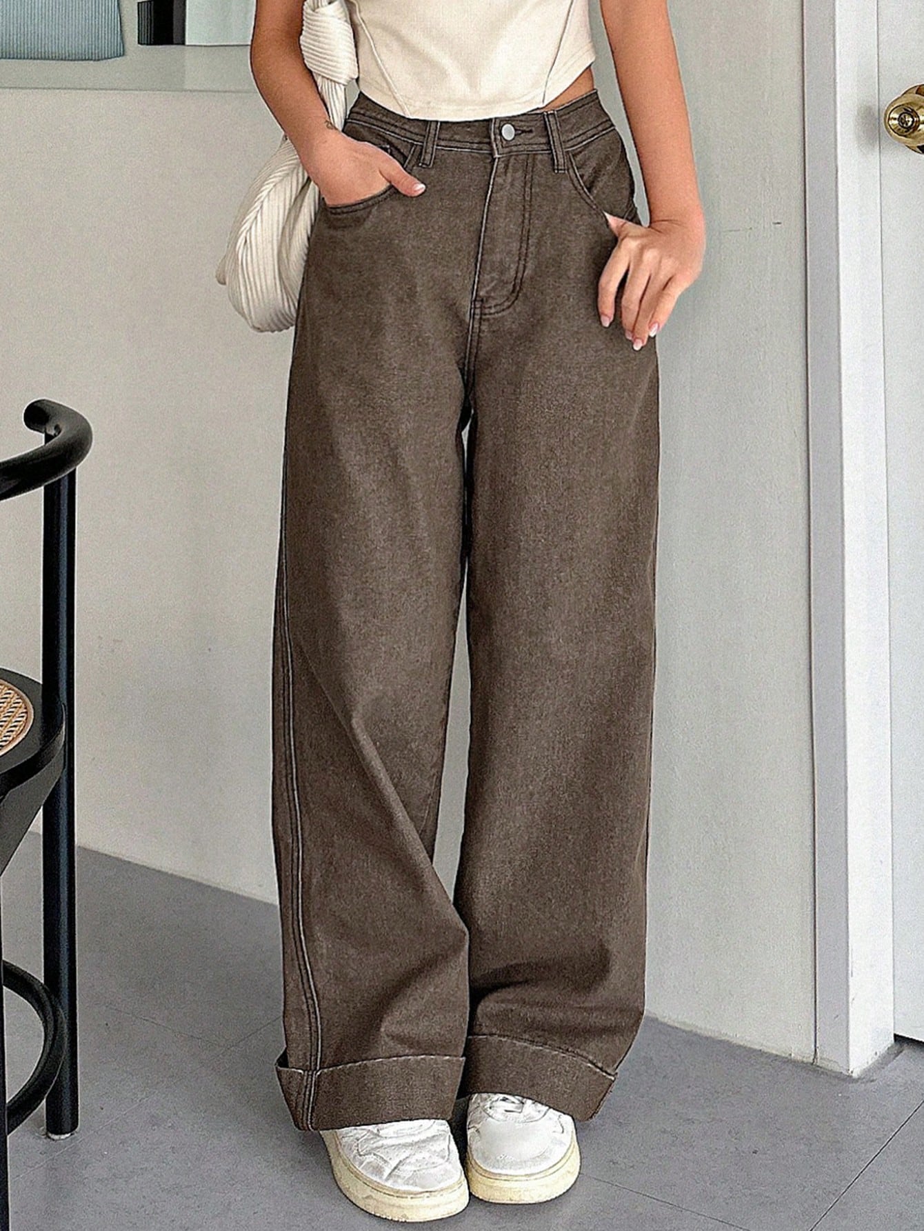 Women'S Wide Leg Jeans With Slanted Pockets