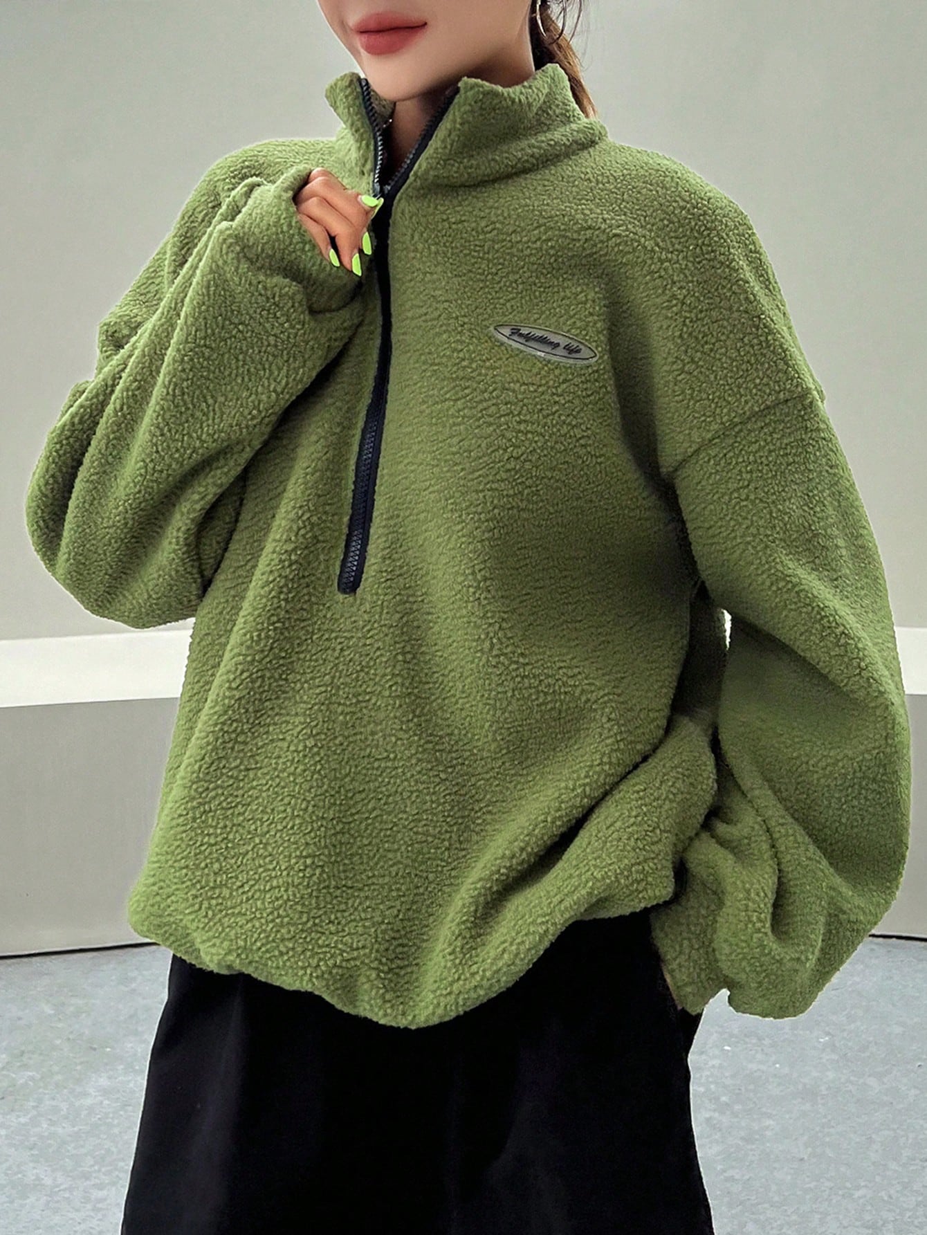 Patched Detail Drop Shoulder Half Zip Fleece Sweatshirt