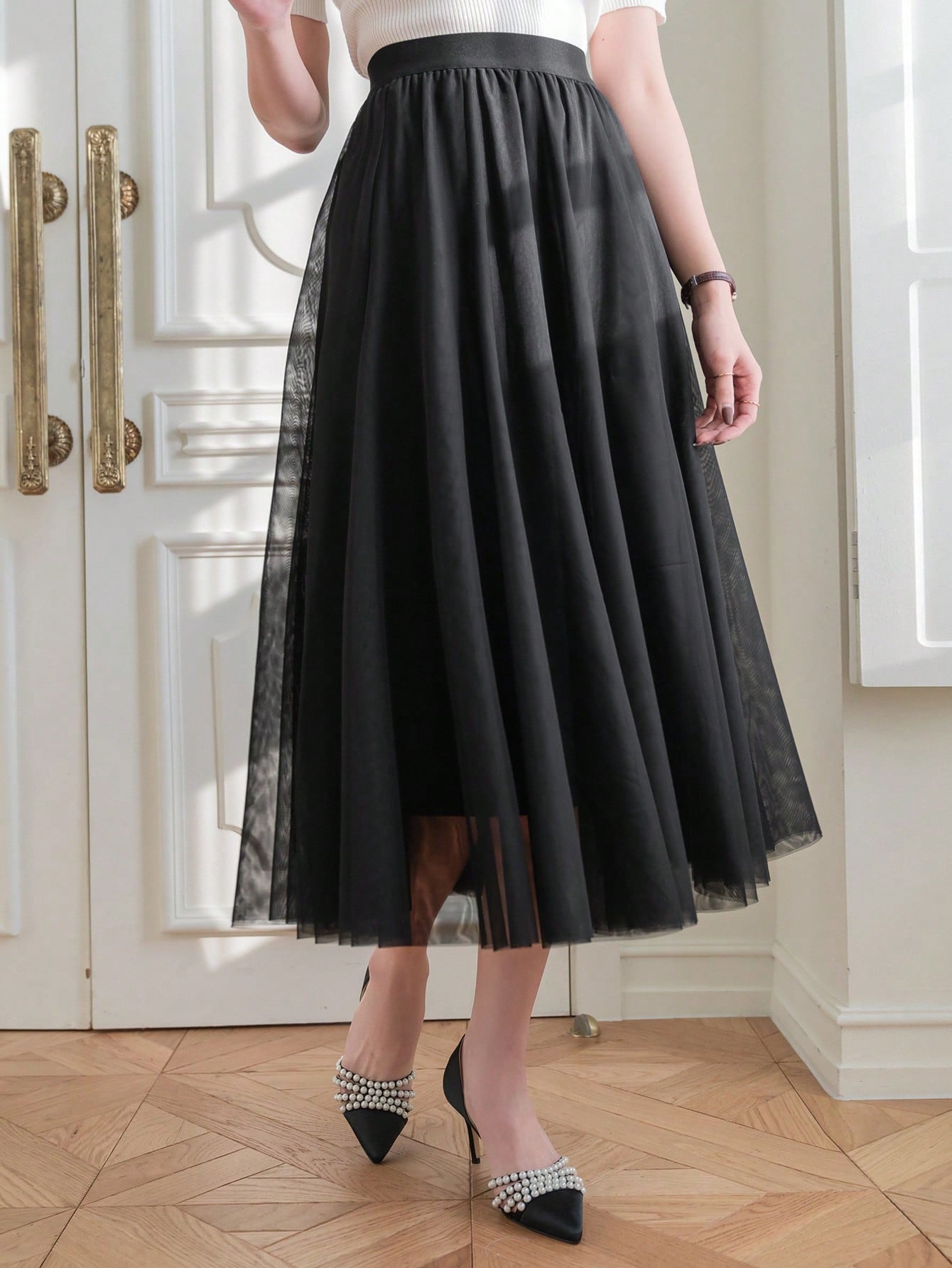 Elegant Full Sweep Mesh Skirt