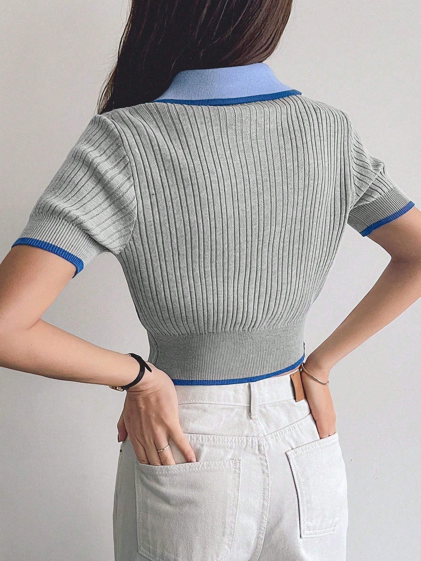 Color Blocking Short Sleeve Cropped Knit Top