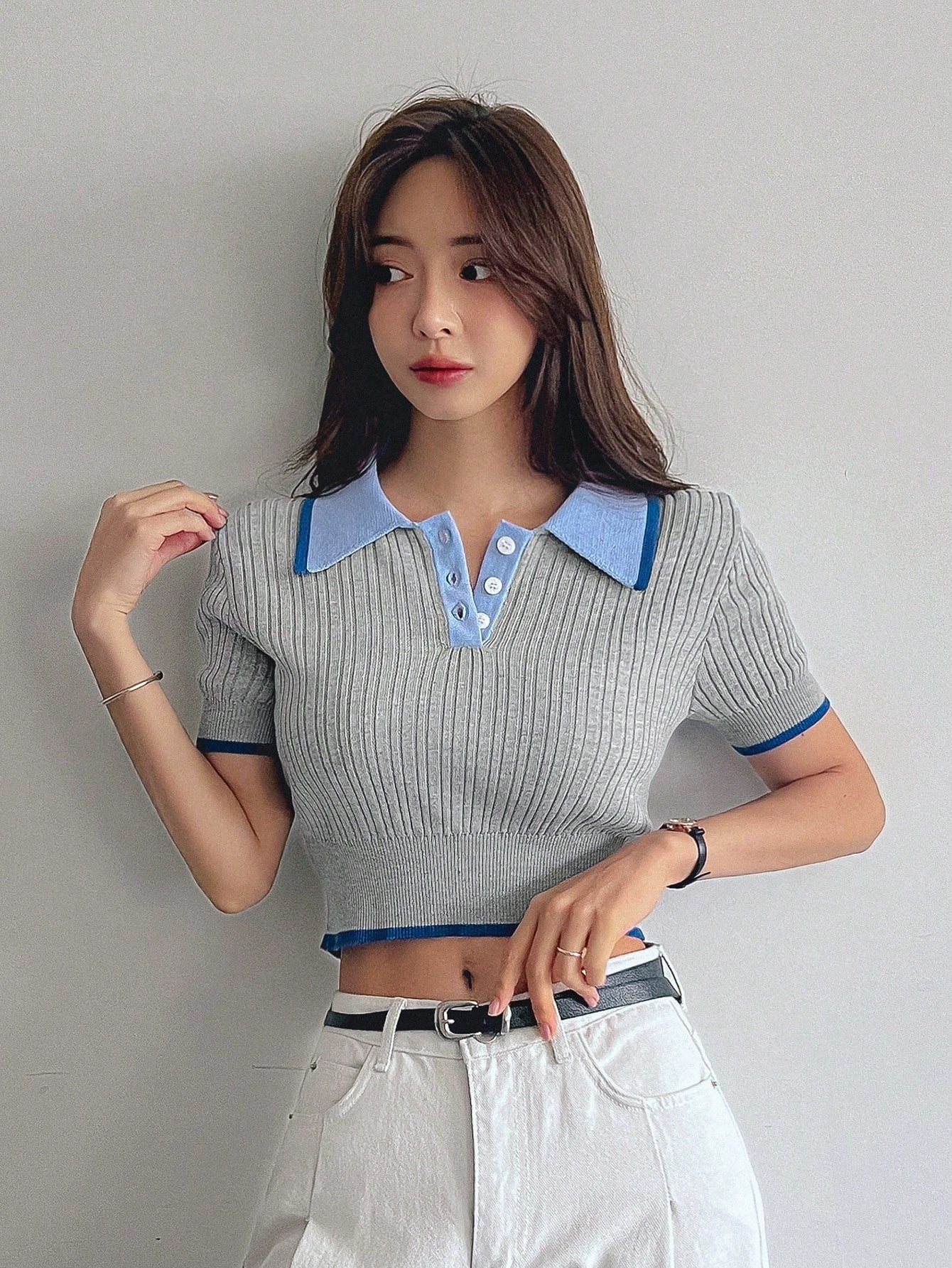Color Blocking Short Sleeve Cropped Knit Top