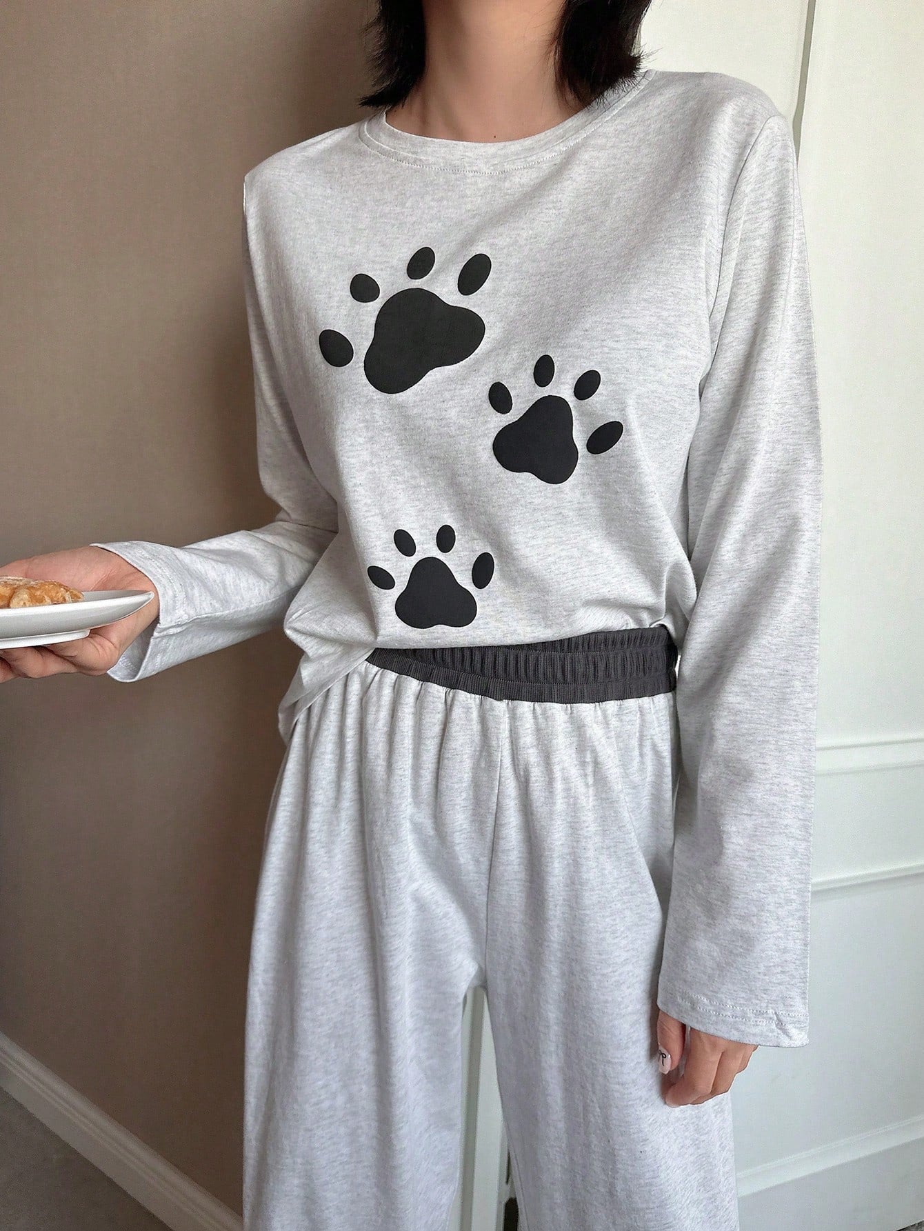 Women's Cute Animal Paw Print Round Neck Long Sleeve Pants Homewear Set