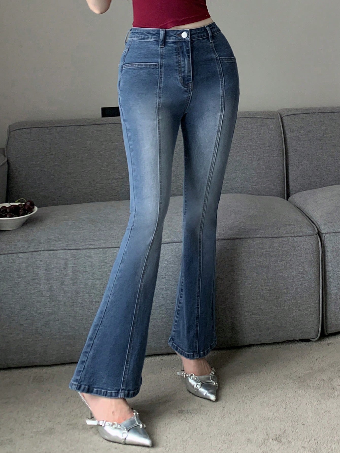 Women's Flared Jeans With Pockets
