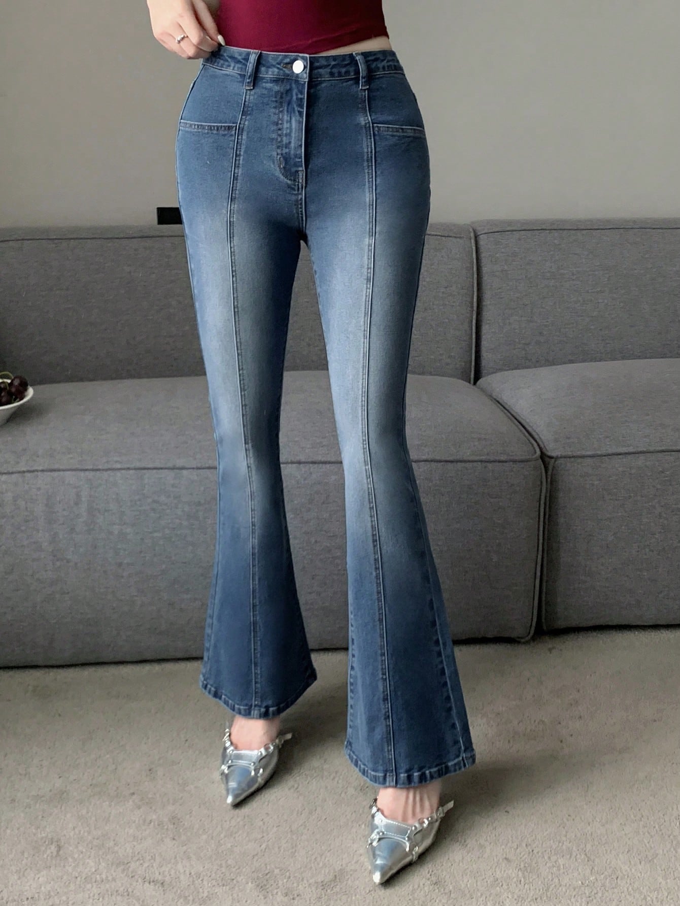 Women's Flared Jeans With Pockets