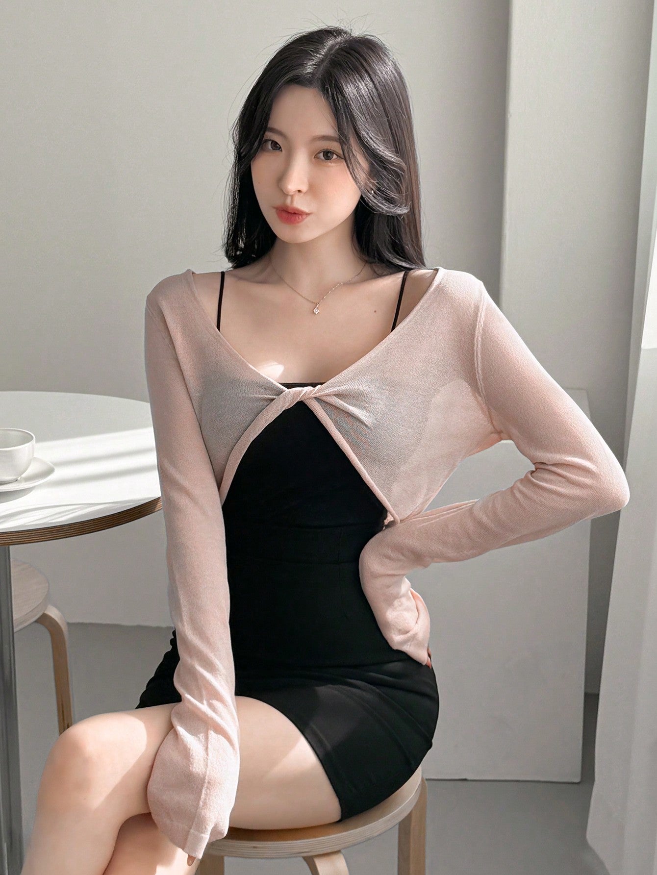Solid Color Short Cropped Twist Knitted V-Neck Sweater For Women With Long Sleeves
